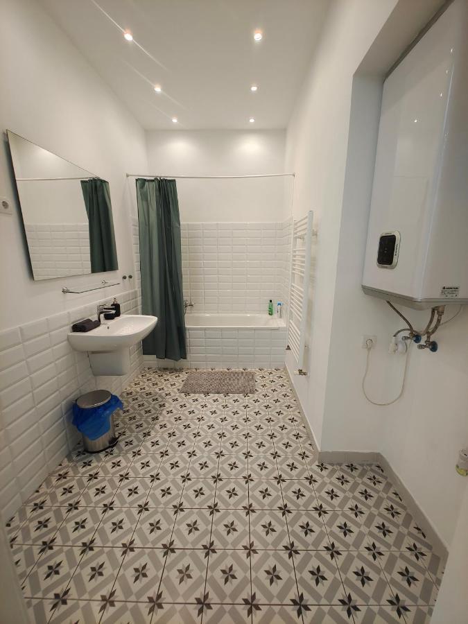 City Center 1, Cozy 2Br In The City Center! Budapest Luaran gambar