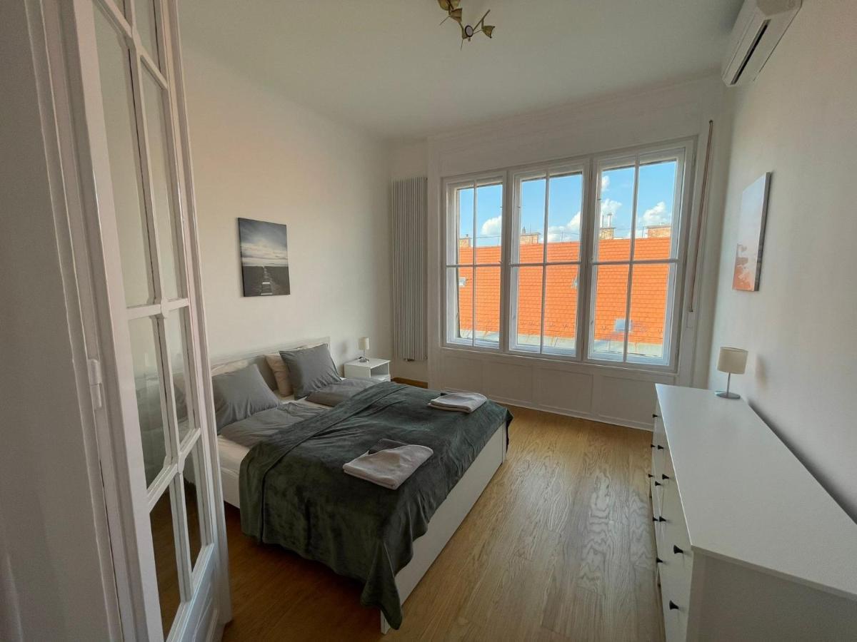 City Center 1, Cozy 2Br In The City Center! Budapest Luaran gambar