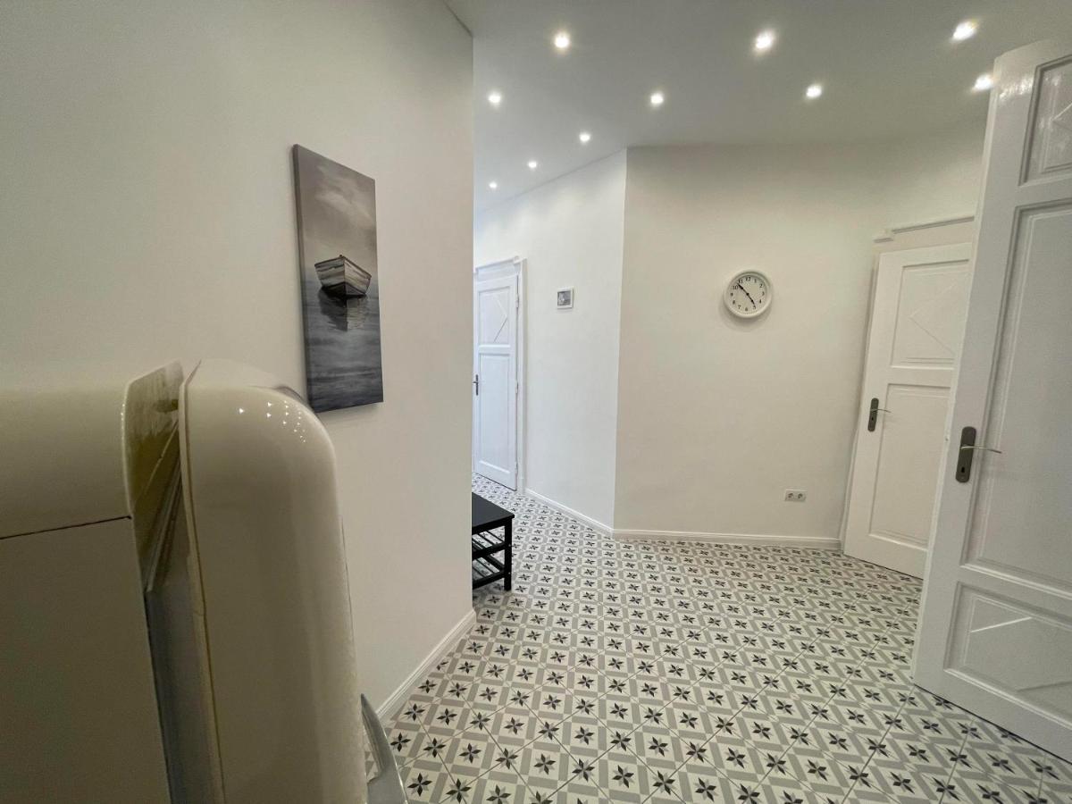 City Center 1, Cozy 2Br In The City Center! Budapest Luaran gambar