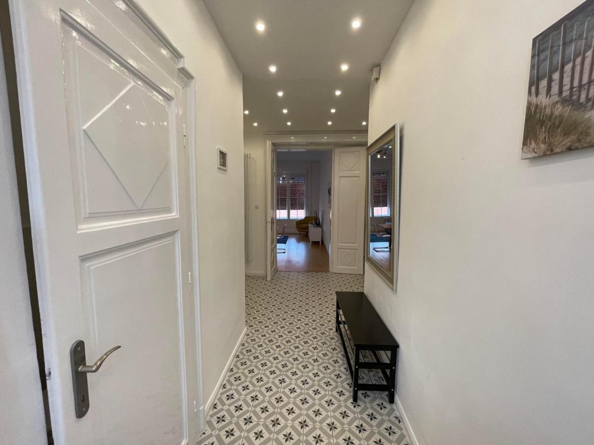 City Center 1, Cozy 2Br In The City Center! Budapest Luaran gambar